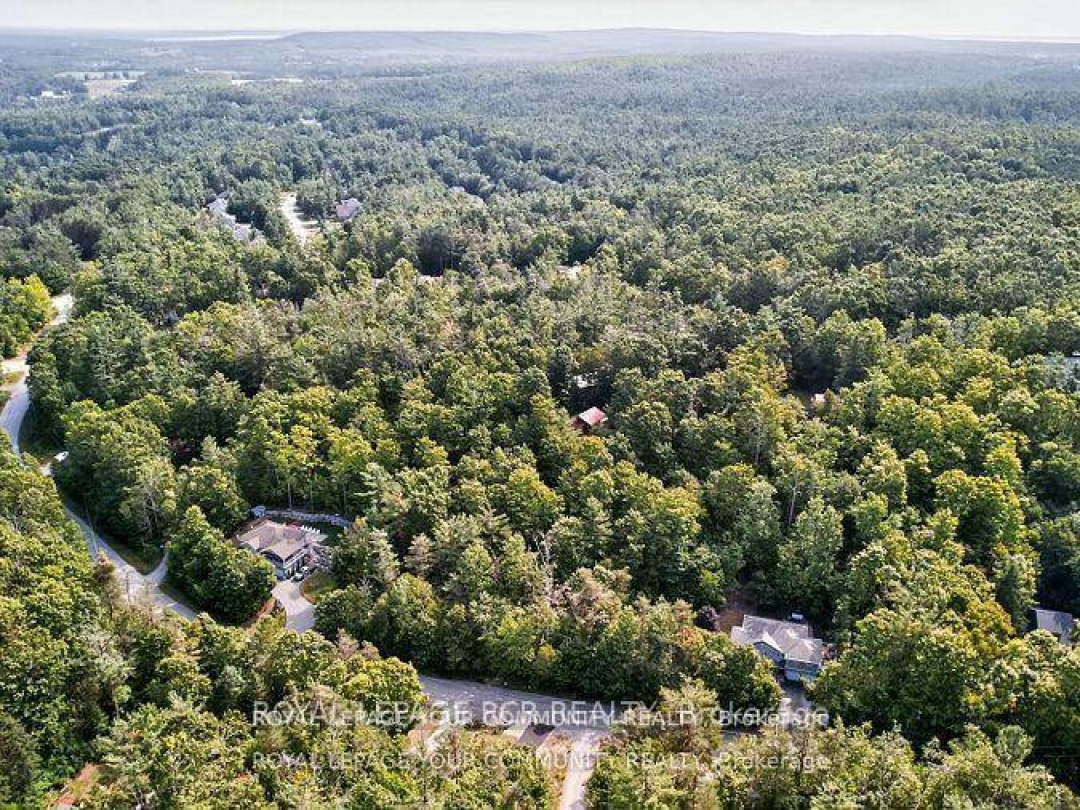 135 HURONWOODS DRIVE, Oro-Medonte (Sugarbush)