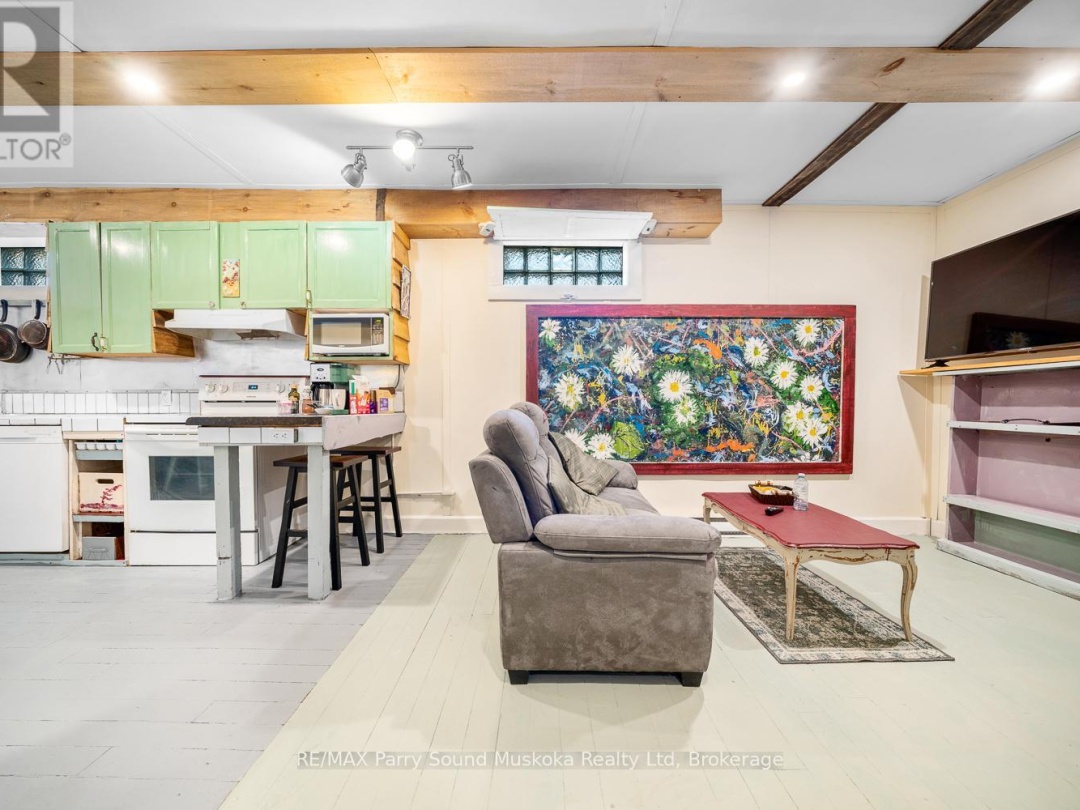 47 GIBSON STREET, Parry Sound