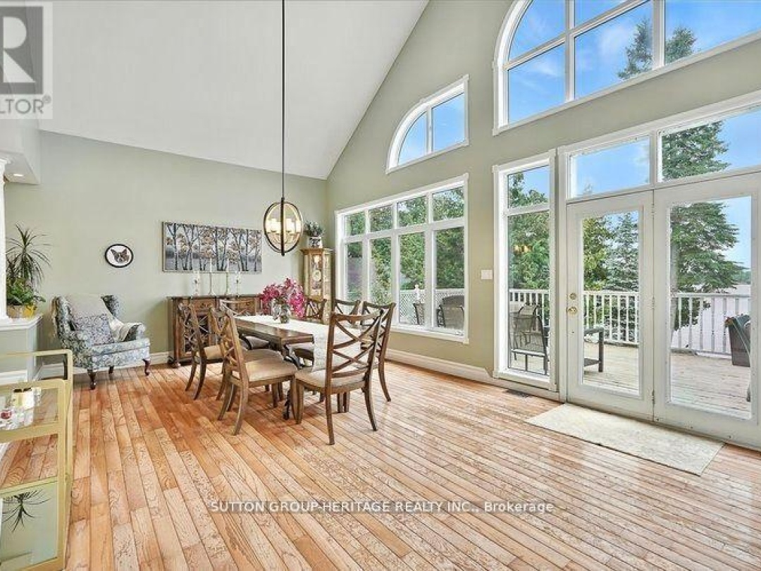 400 FRONT STREET W, Sturgeon Lake