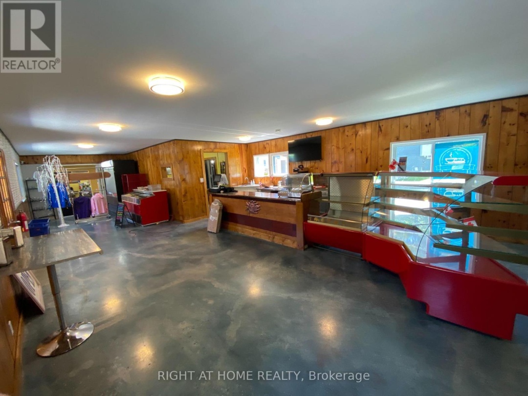 1725 EARL HAID AVENUE, Severn River