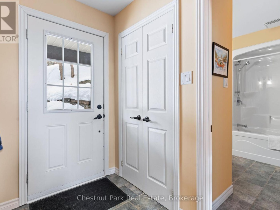 1173 WATTS ROAD, Kennisis Lake