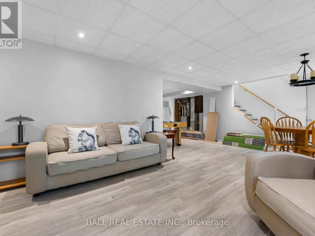 479 EAST CLEAR BAY ROAD, Crystal Lake