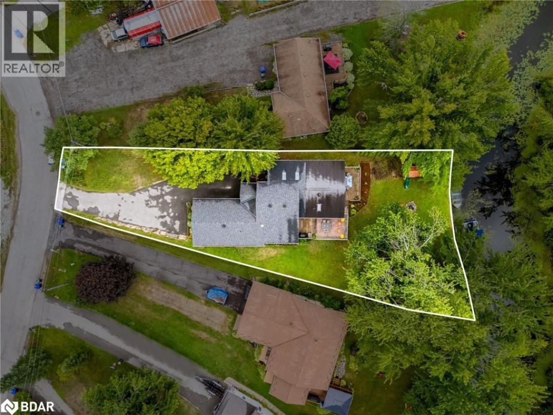 2656 WESTSHORE Crescent, 