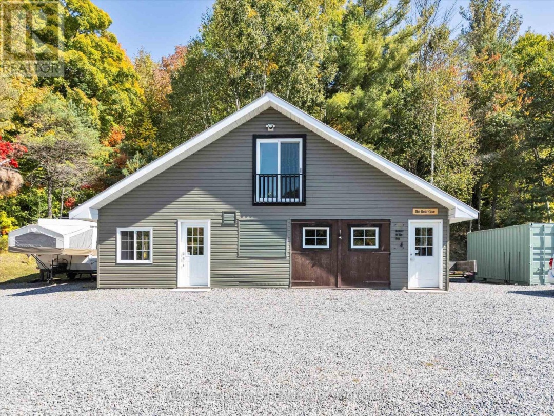 1435 FALKENBURG ROAD, Muskoka Lakes (Monck (Muskoka Lakes))
