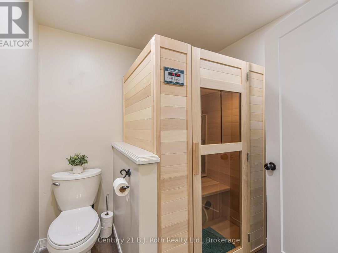 4693 DANIEL STREET, Ramara (Atherley)