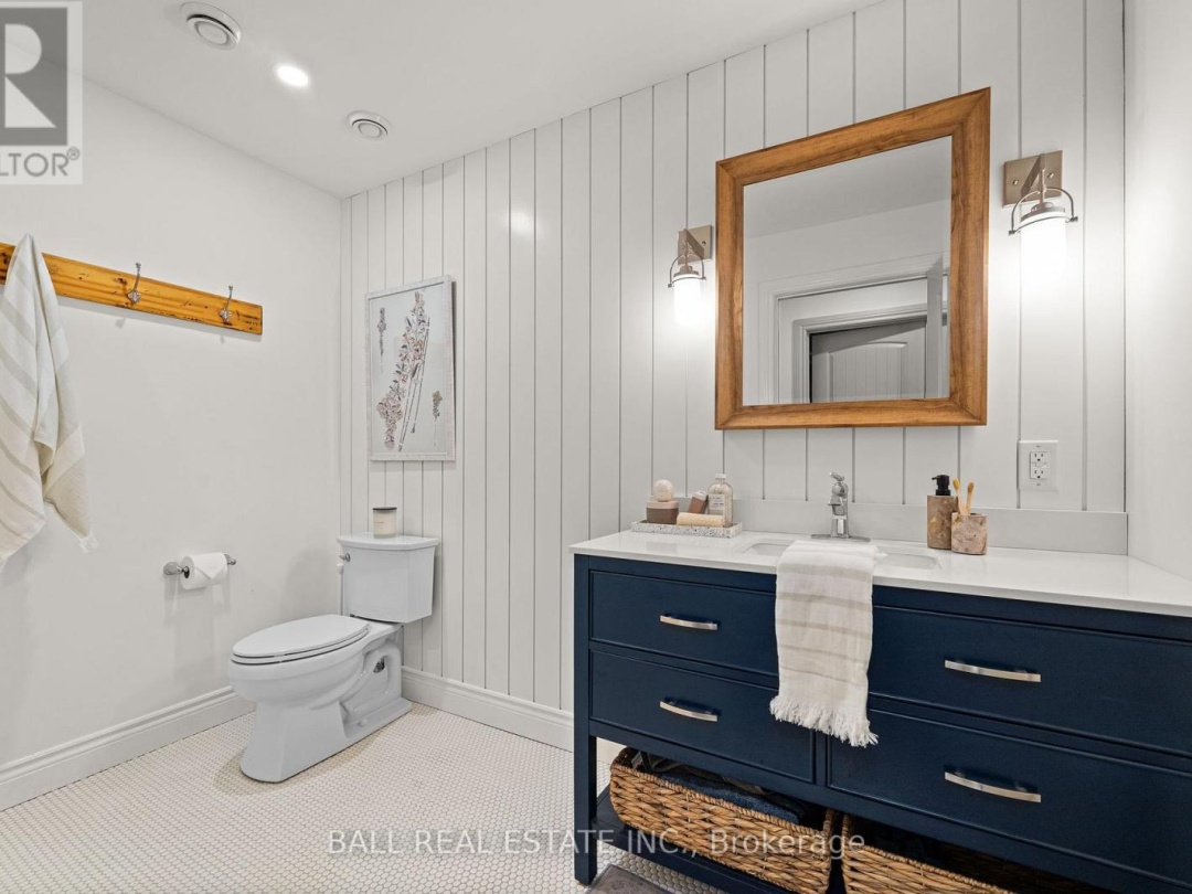 201 NORTHERN AVENUE, Trent Lakes