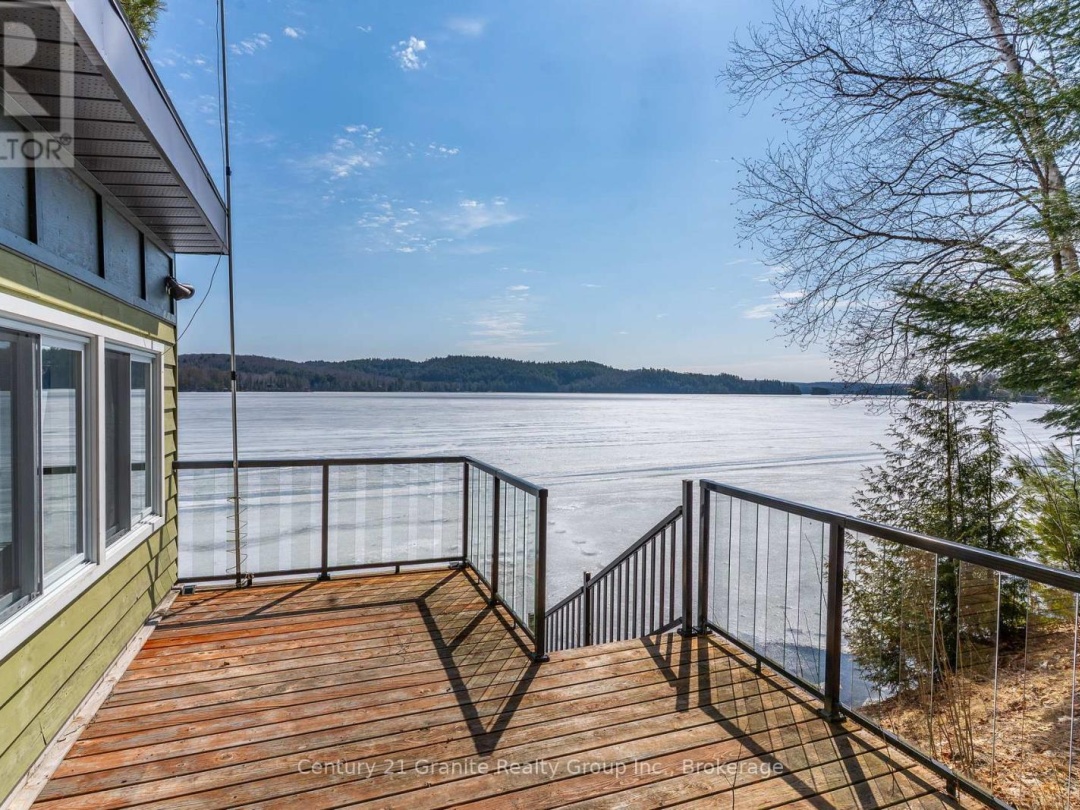 6087 HALIBURTON LAKE ROAD, Haliburton Lake