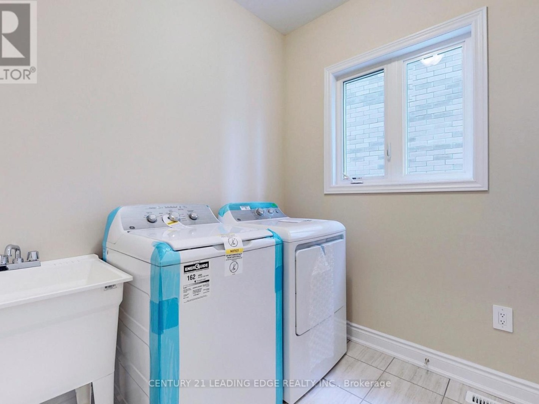3151 MONARCH DRIVE, Orillia