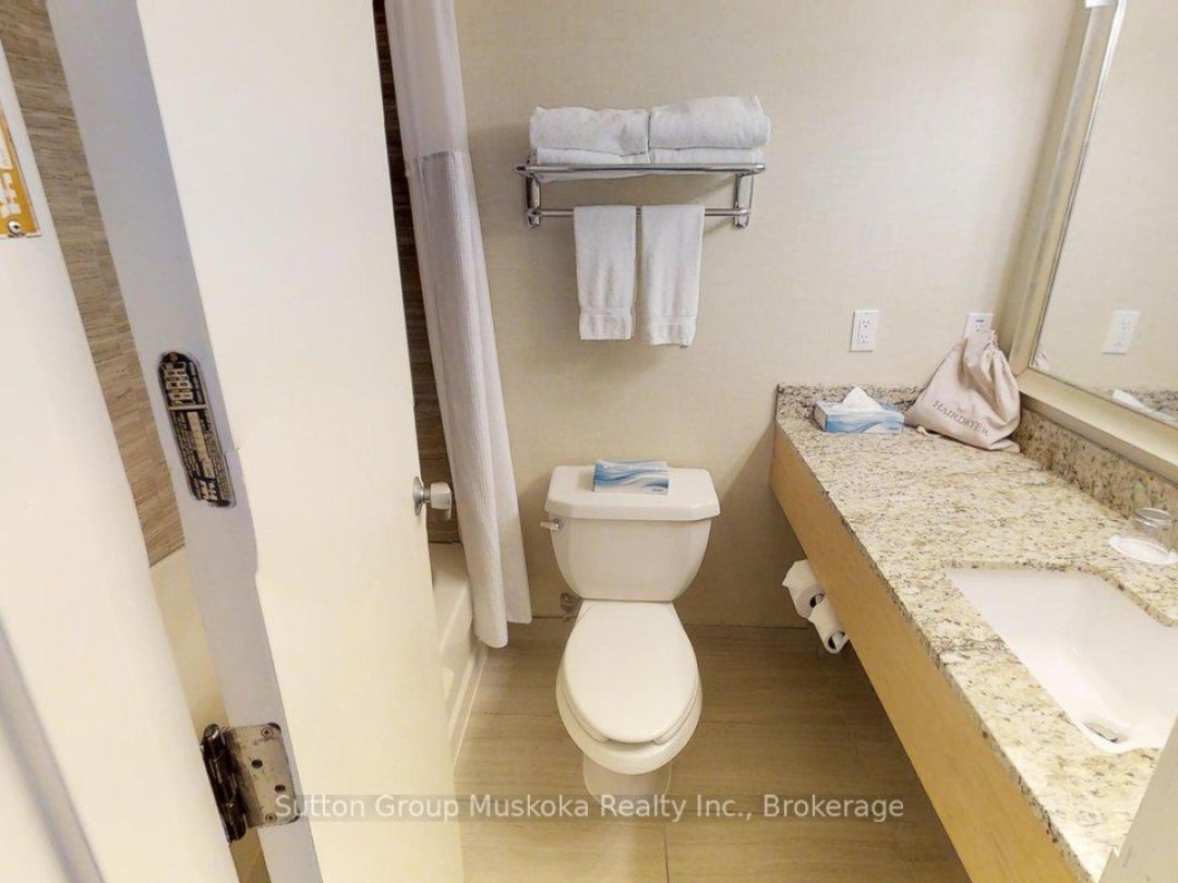 421 - 421 BAYSHORE - DEERHURST DRIVE, 