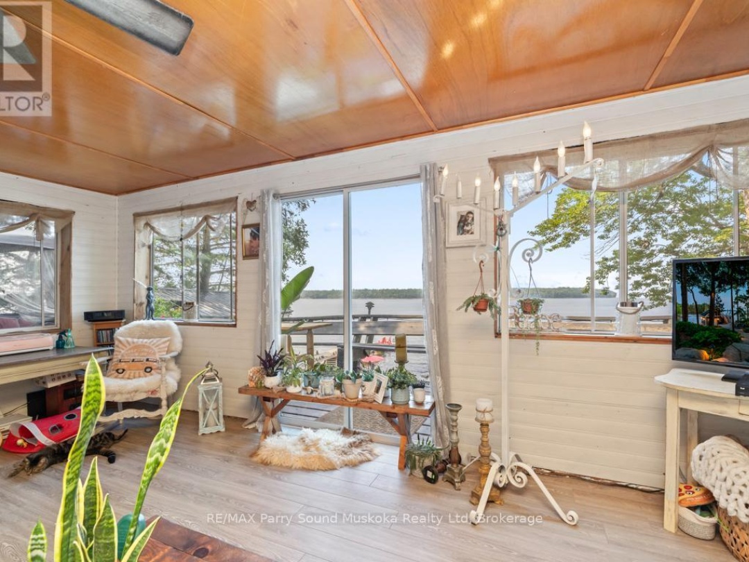 LOT 206 - 808 PARADISE LANE E, 