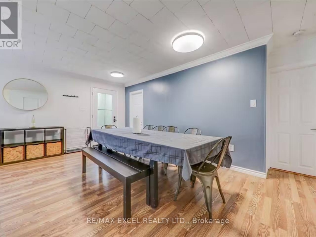 34 HARGRAVE ROAD, Mitchell Lake