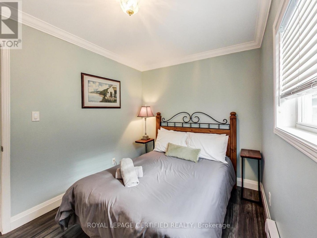 69 OLIVE CRESCENT, Lake Simcoe