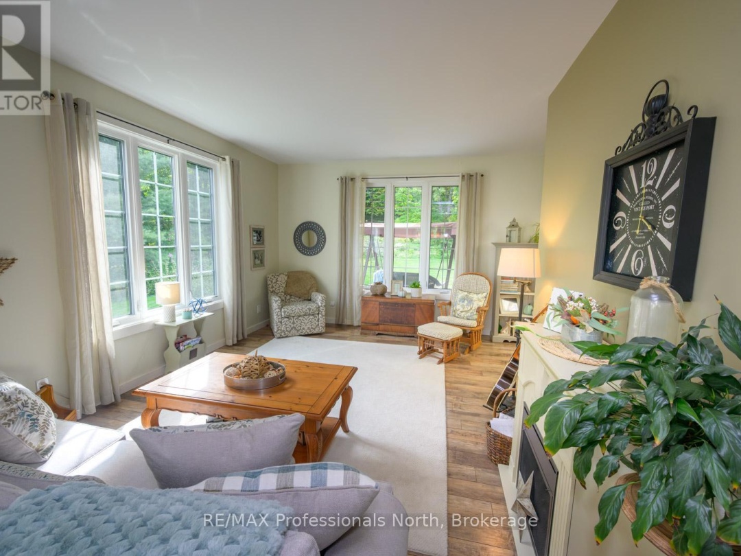 427 SKYHILLS ROAD, Huntsville (Chaffey)