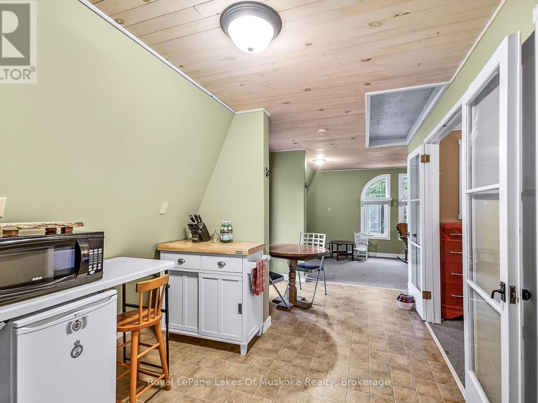 1005 KIRBY'S BEACH ROAD, 