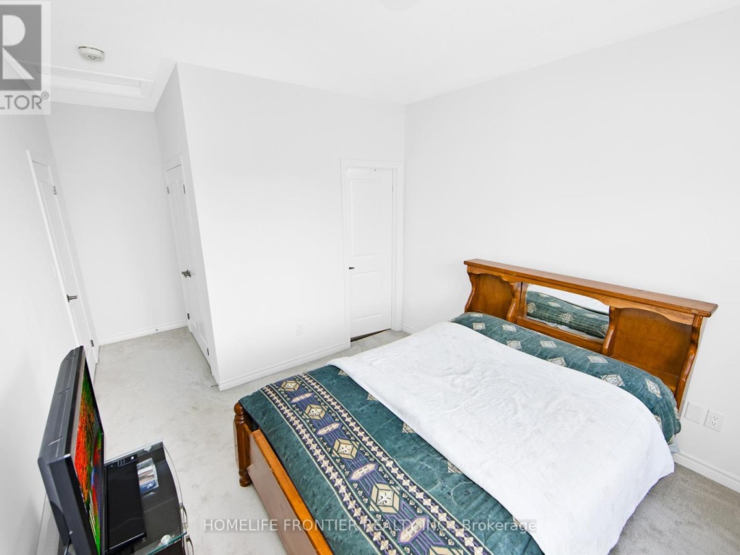 11 SPRUCESIDE DRIVE, Kawartha Lakes (Bobcaygeon)
