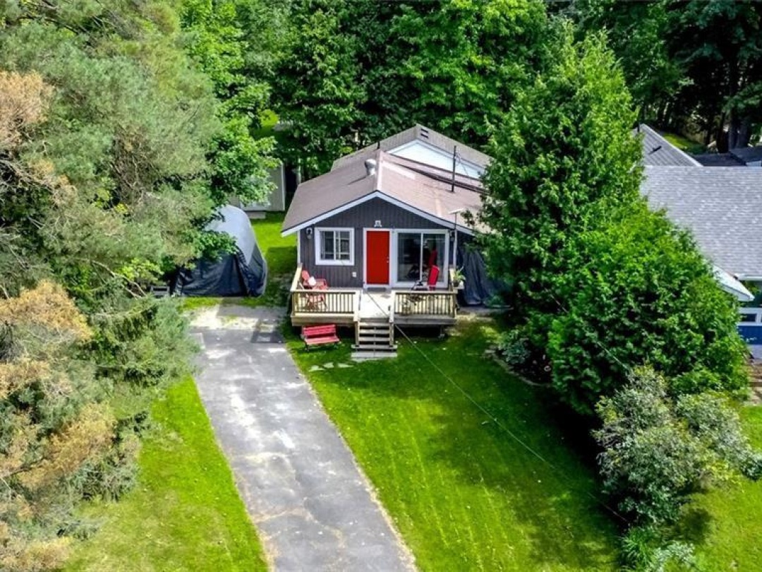 3301 Pleasant Road, Orillia