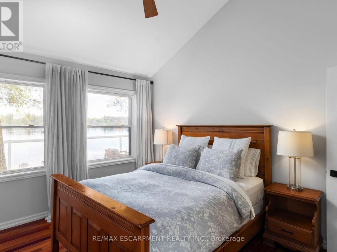 3 - 1166 NORTH SHORE DRIVE, 