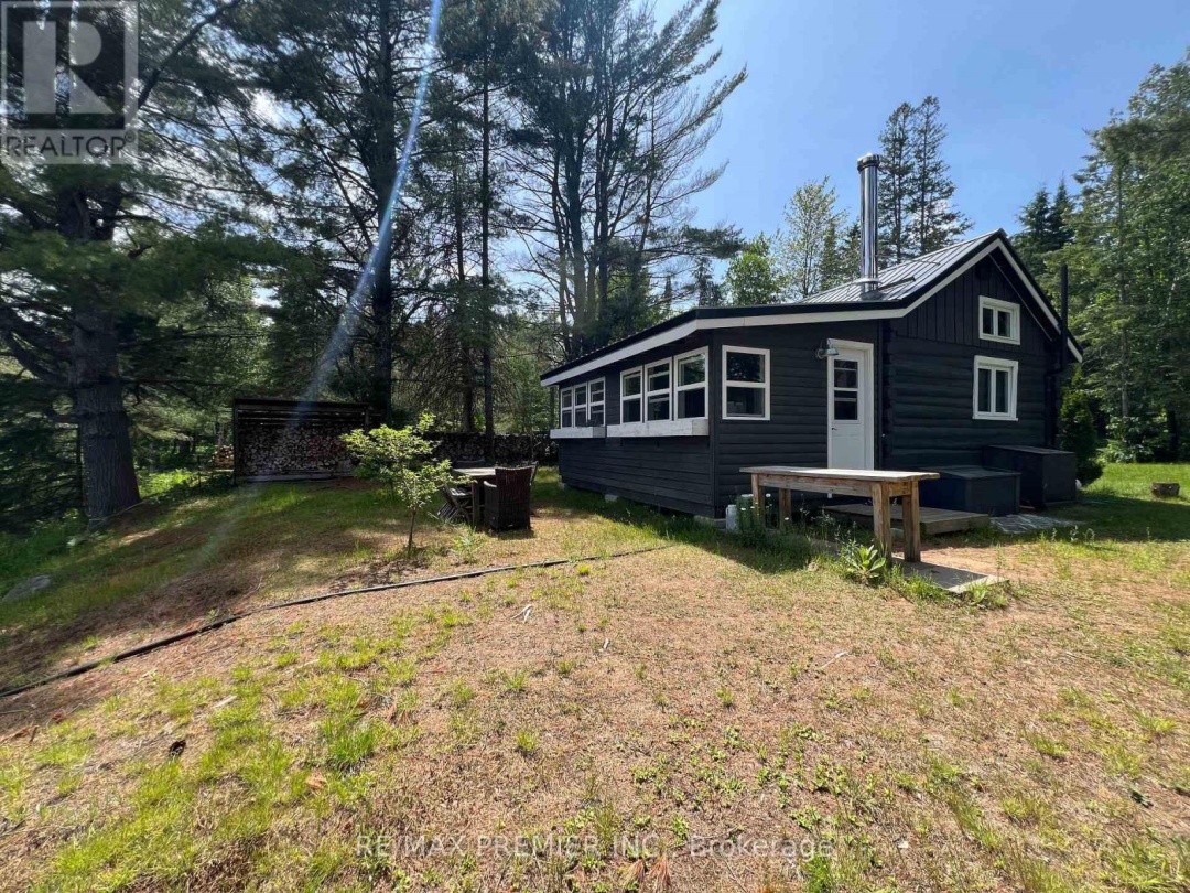 1130 COLONY ROAD, Muskoka River