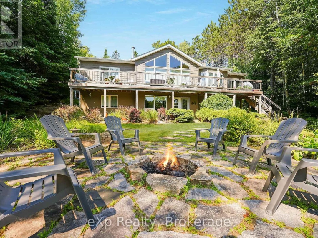 2978 KASHAGAWIGAMOG LAKE ROAD, 