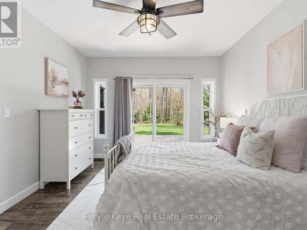 1056 XAVIER STREET, Gravenhurst (Morrison)