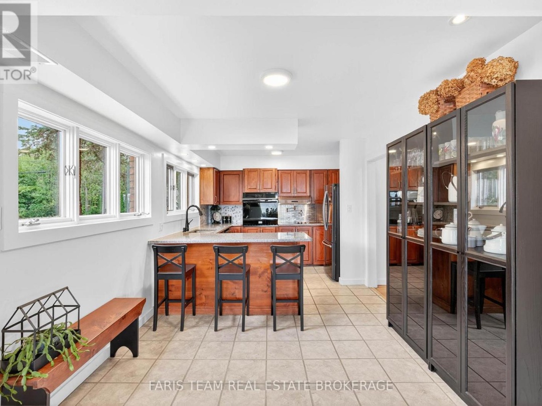 238 ROBINS POINT ROAD, Georgian Bay