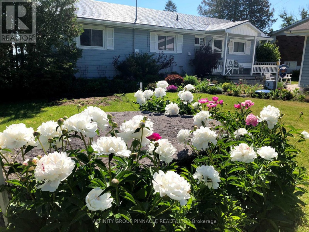 11 LAKEVIEW CRESCENT, 