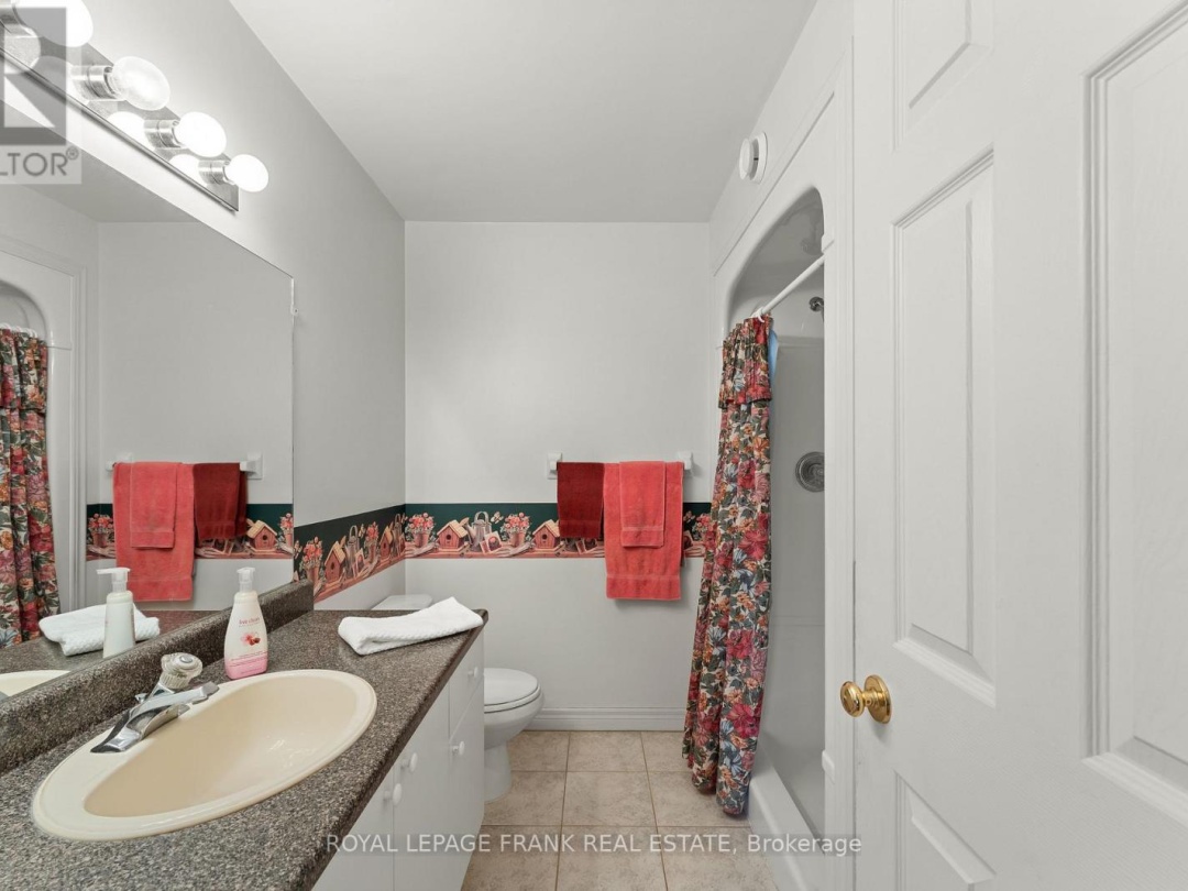 37 ISLAND BAY DRIVE, Kawartha Lakes (Bobcaygeon)