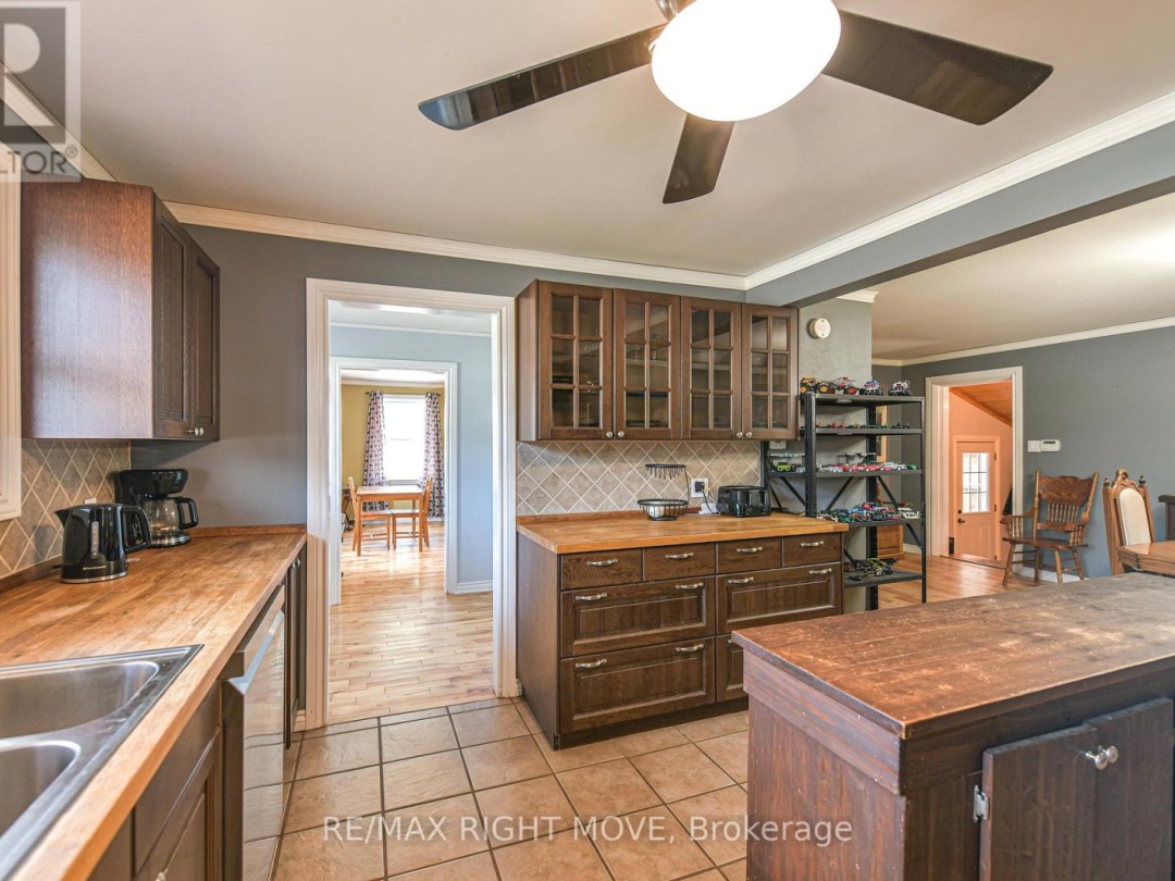 3323 PARK ROAD, 
