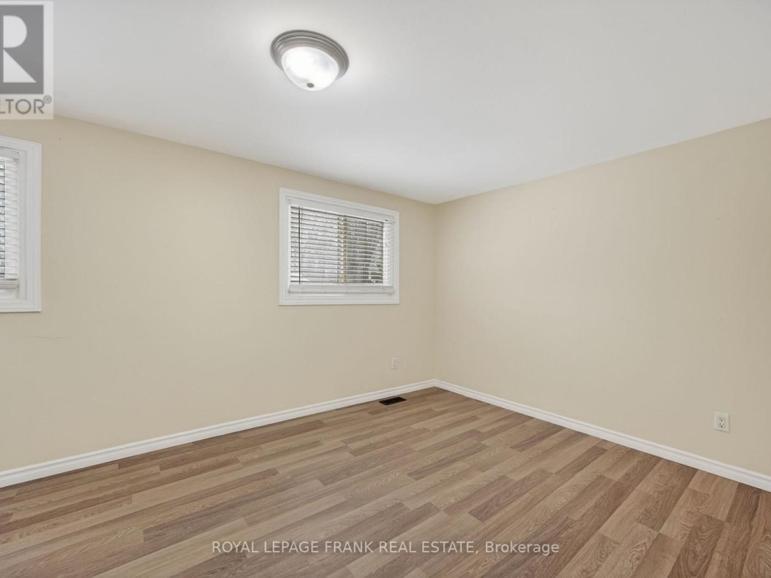3576 JOHN STREET, Lake Simcoe