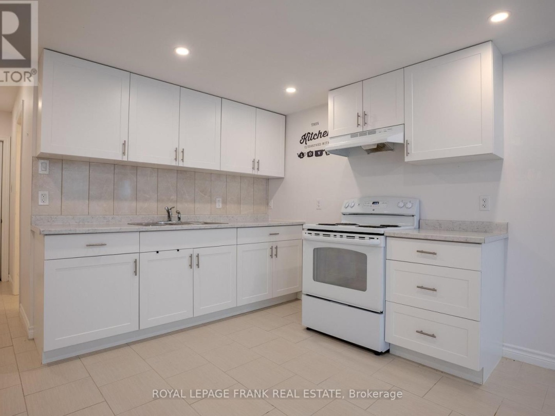 4075 COUNTY RD 121 N, Kawartha Lakes (Kinmount)