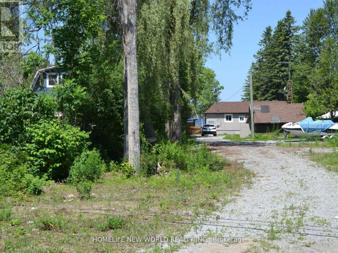 1391 PORTAGE ROAD, Mitchell Lake