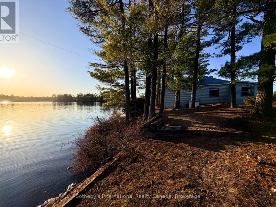 1 1KL - RETLAW ISLAND KAHSHE LAKE, Kahshe Lake