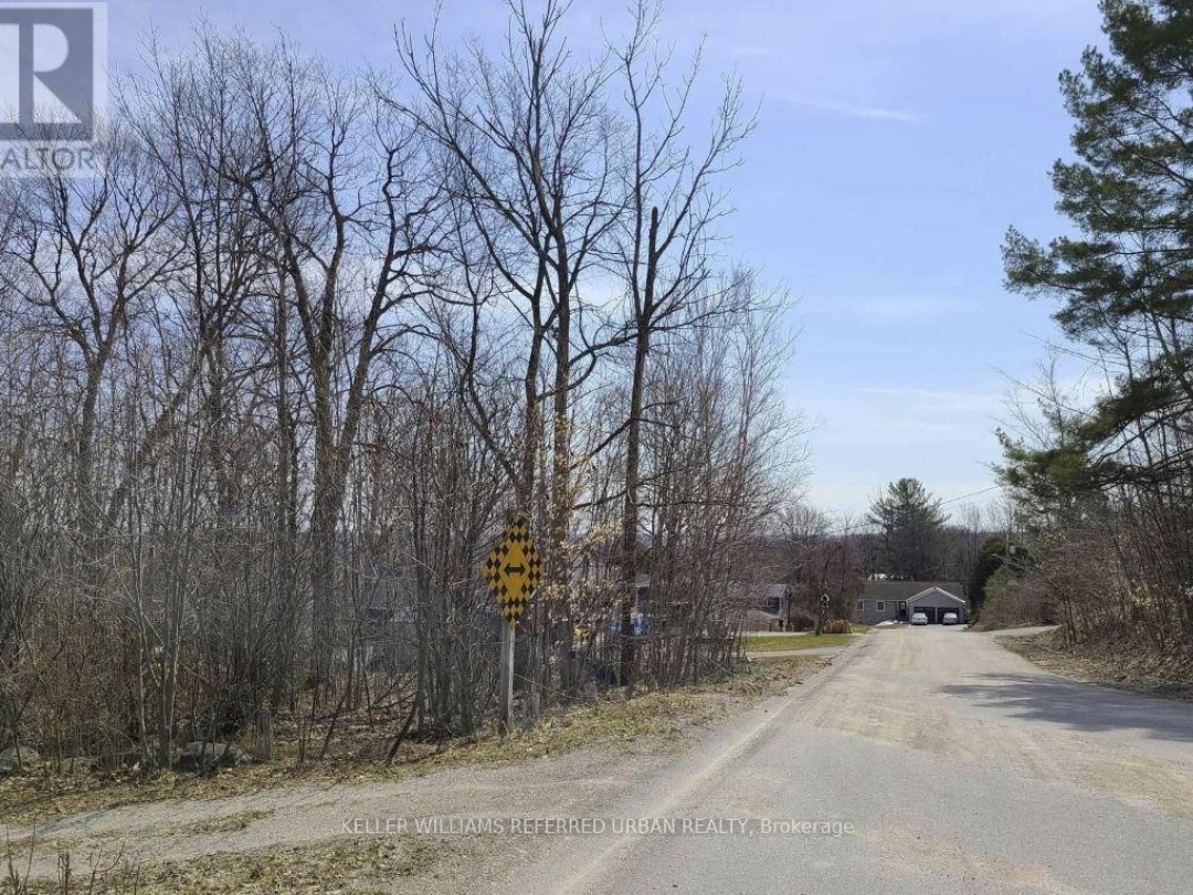 555 BARNES AVENUE, Tay (Port McNicoll)