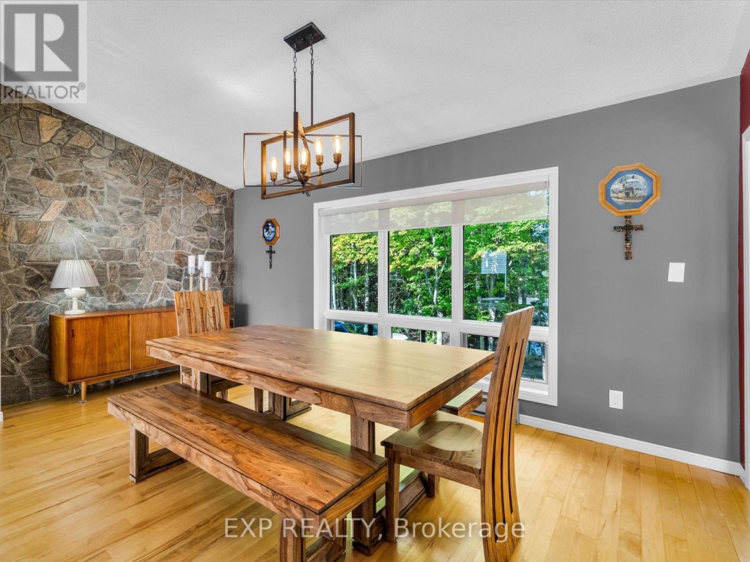 91 TOLPTS ROAD, Blackstone Lake