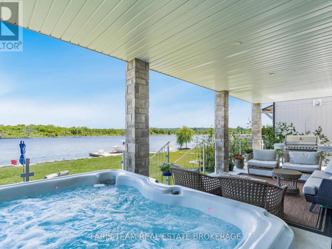 7 DOCK LANE, Georgian Bay