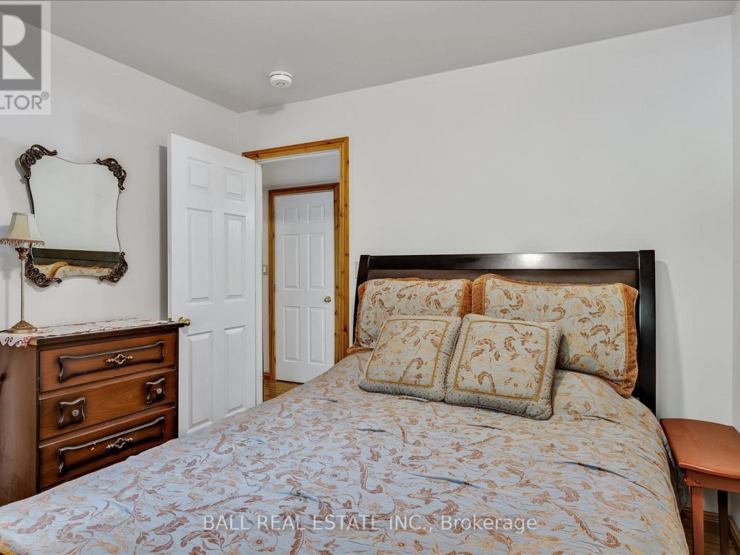 1330 COUNTY RD 49, 