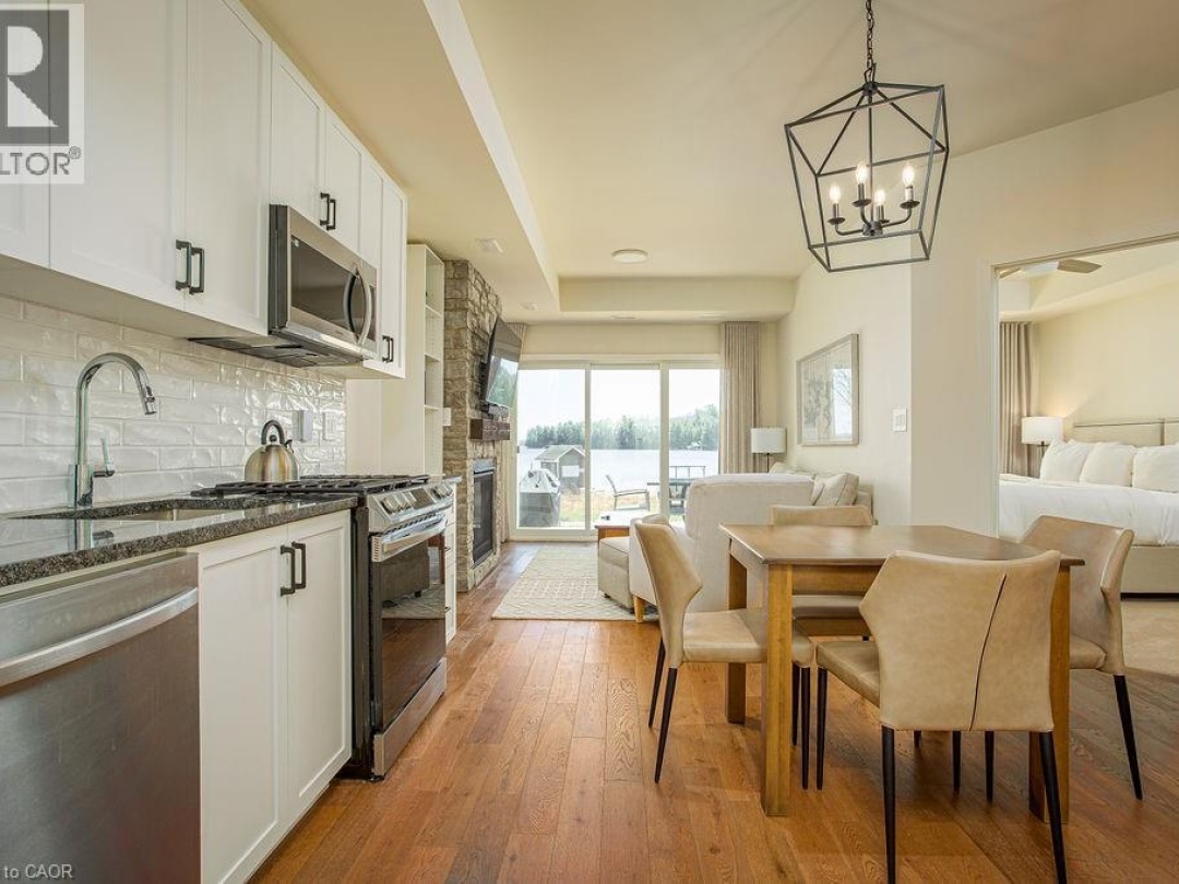 1869 MUSKOKA 118 Road W Unit# BTV-105, Lake Muskoka