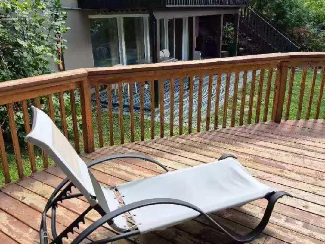 7696 SOUTH RIVER ROAD, 