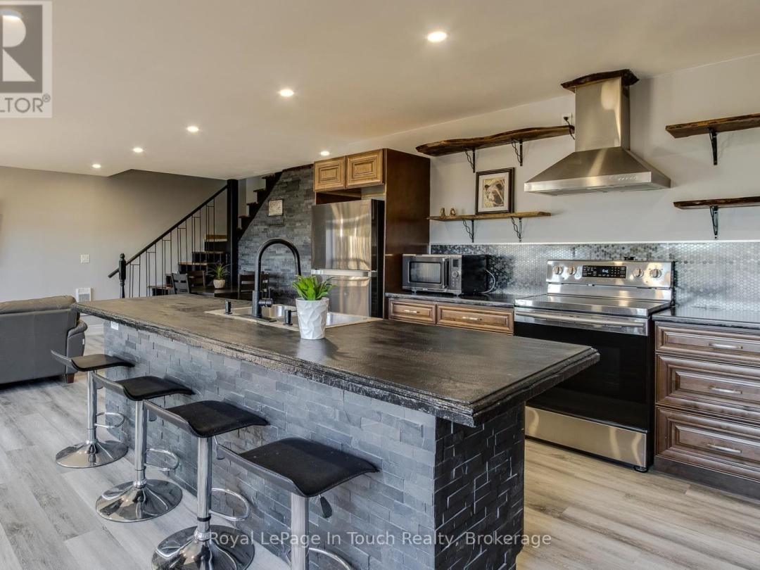 142 DUCK BAY ROAD, 