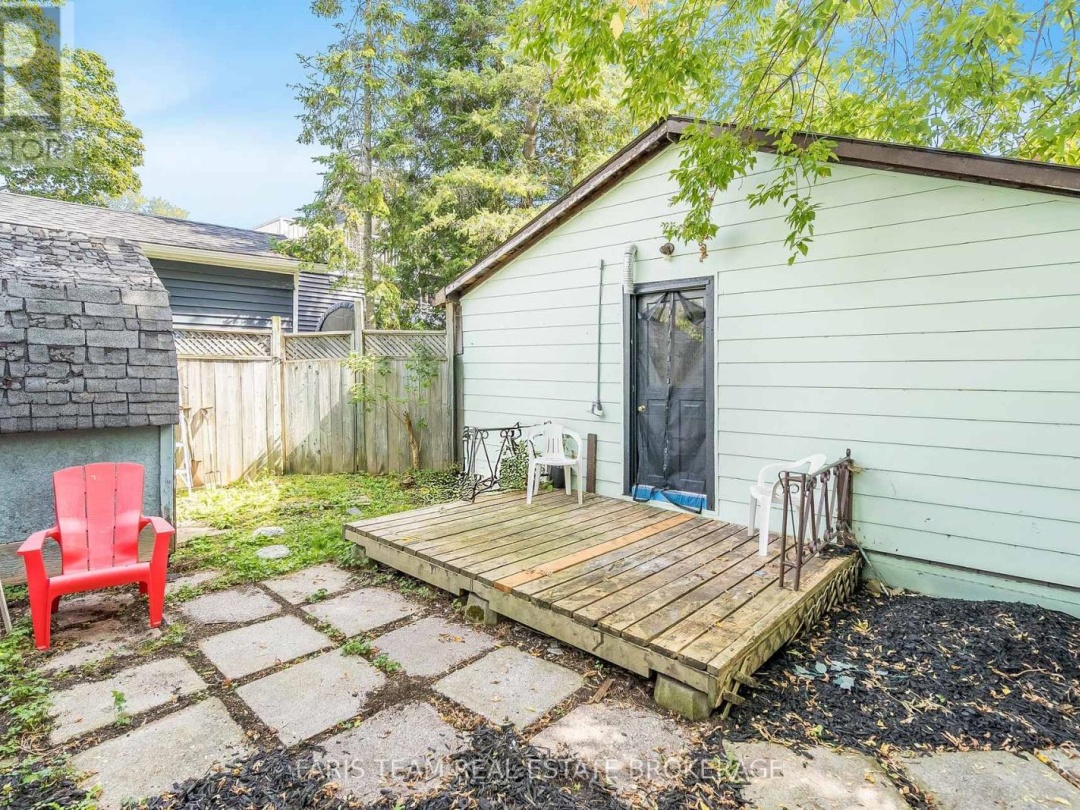 16 WATERSIDE DRIVE, 