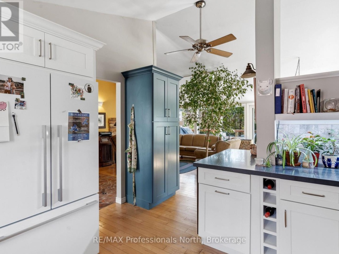 1048 ELK DRIVE, Glen Lake