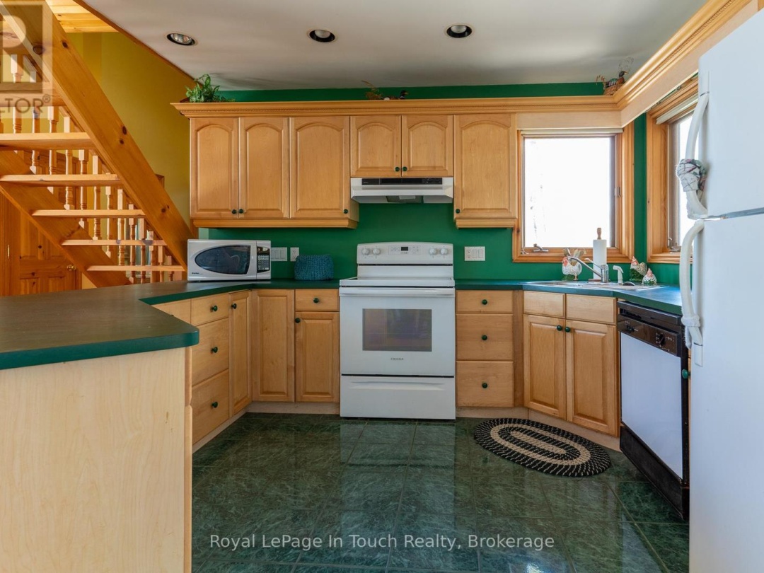 2 ISLAND 880, Georgian Bay