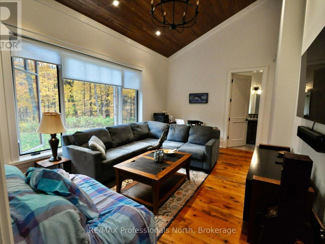 11 TIPPER LANE, 