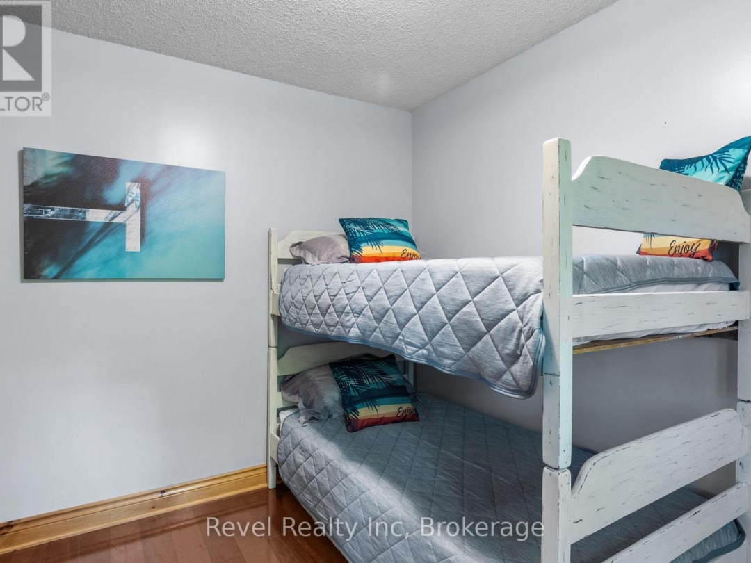5 SEVERN RIVER 406, Severn River