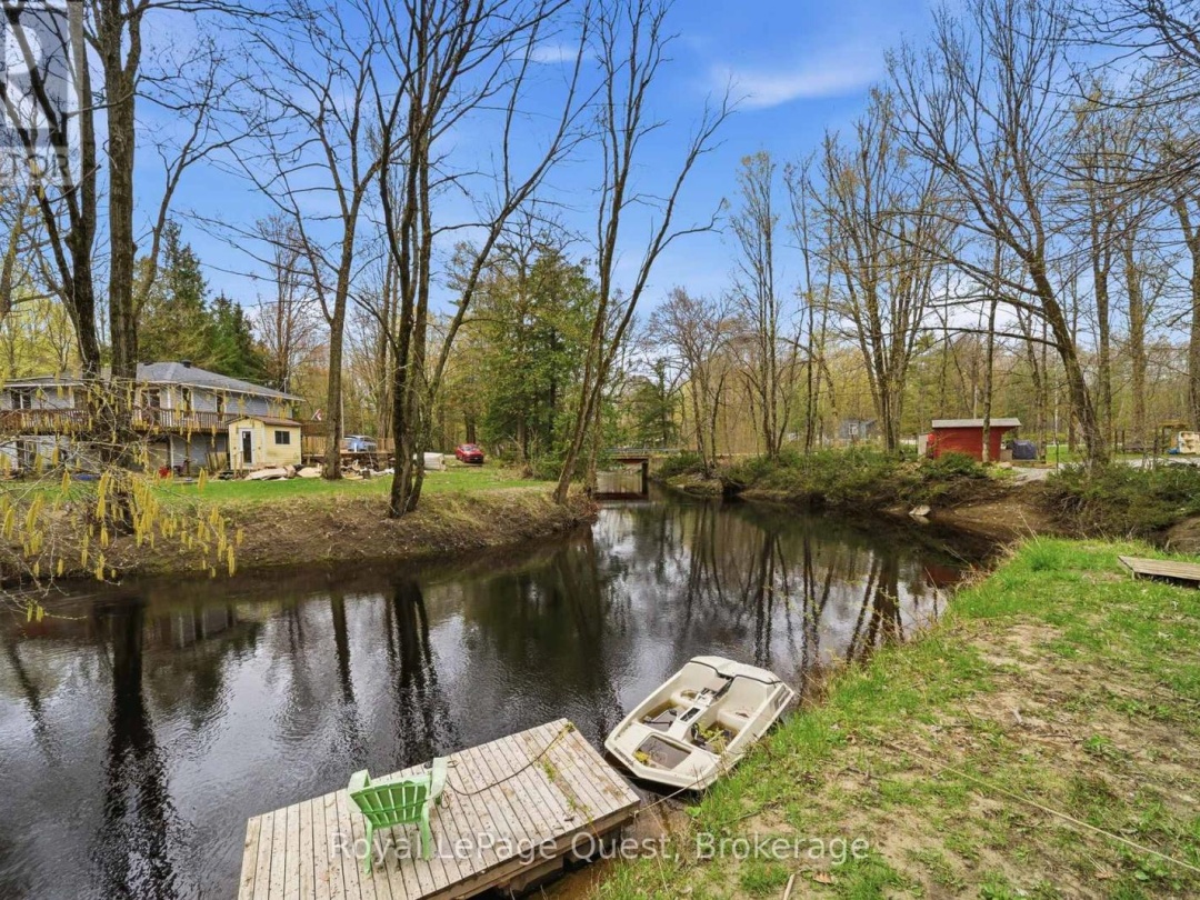 7476 ASH CRESCENT, Black River