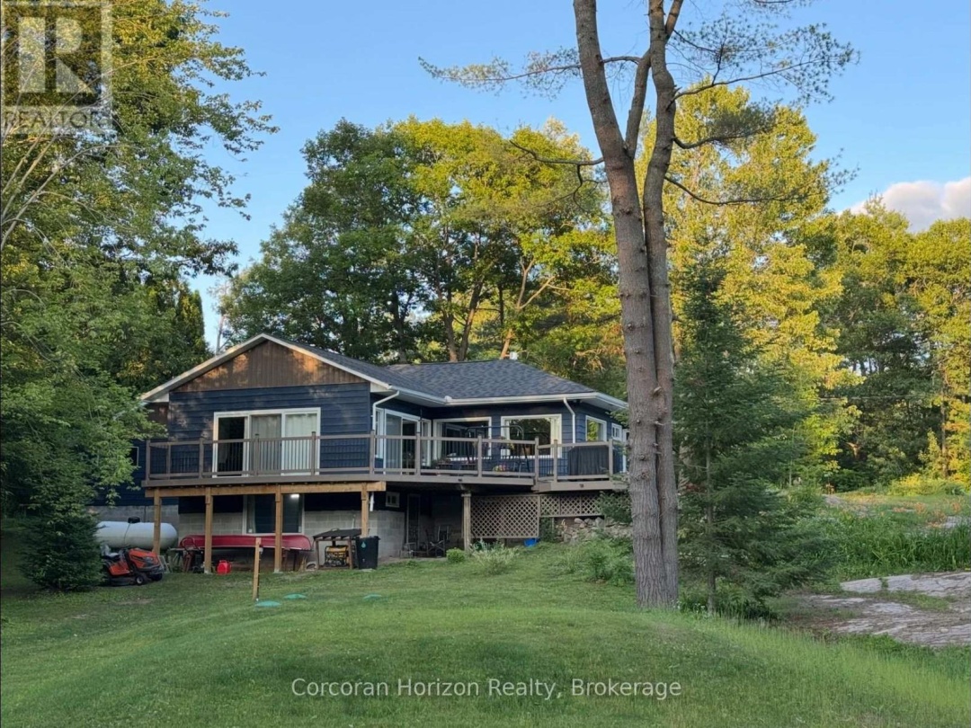 3000 WHELAN WAY, Black River
