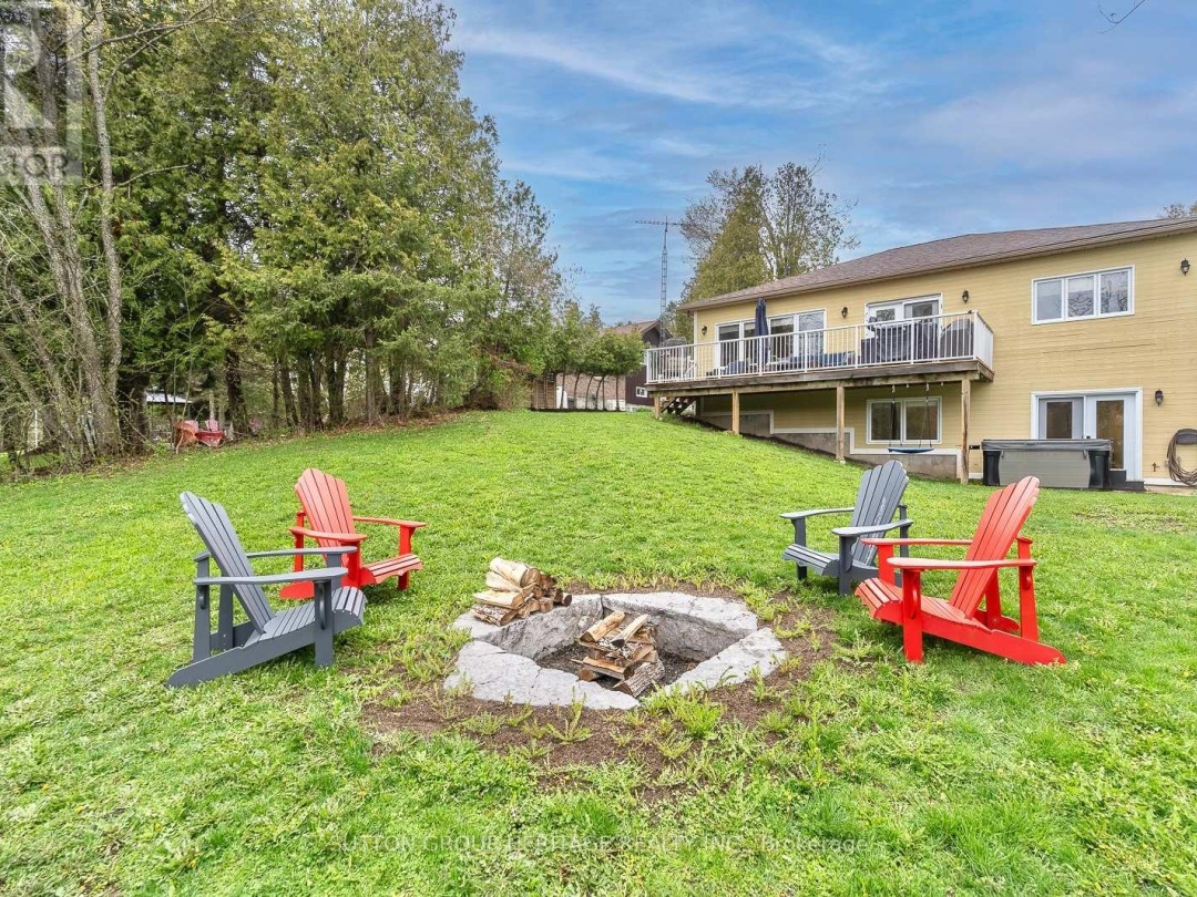 191 PIRATES GLEN DRIVE E, Pigeon Lake
