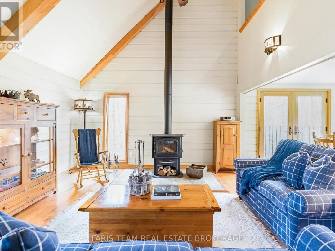 46 HURONWOODS DRIVE, Oro-Medonte (Sugarbush)