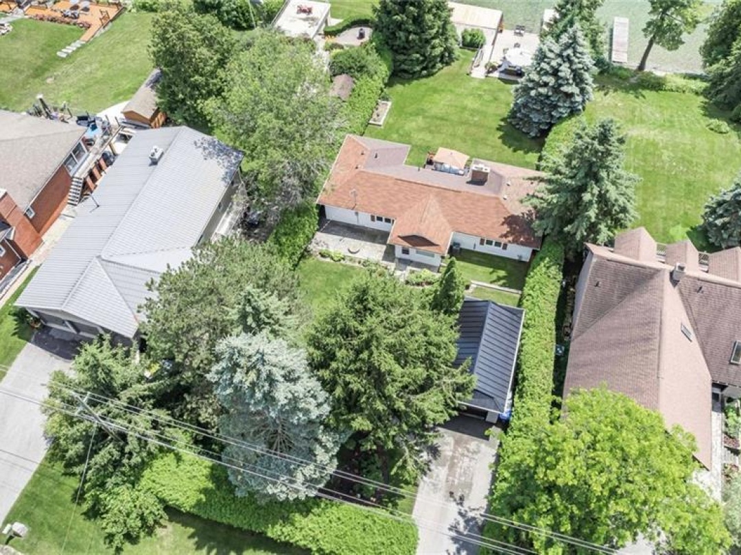 1125 Woodland Drive, Lake Simcoe