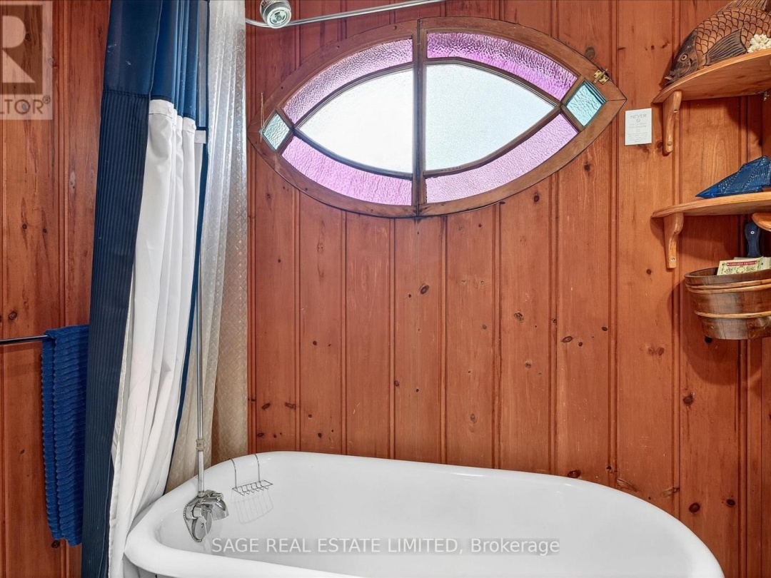 33 NORTH WATER STREET, 